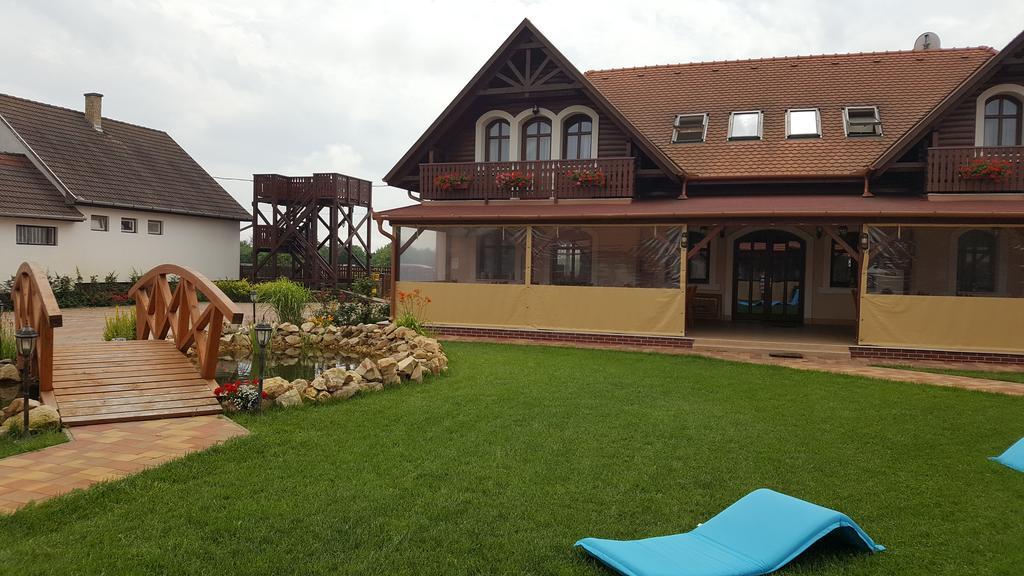 Sovirag Vendeghaz Hotel Hortobagy Bagian luar foto