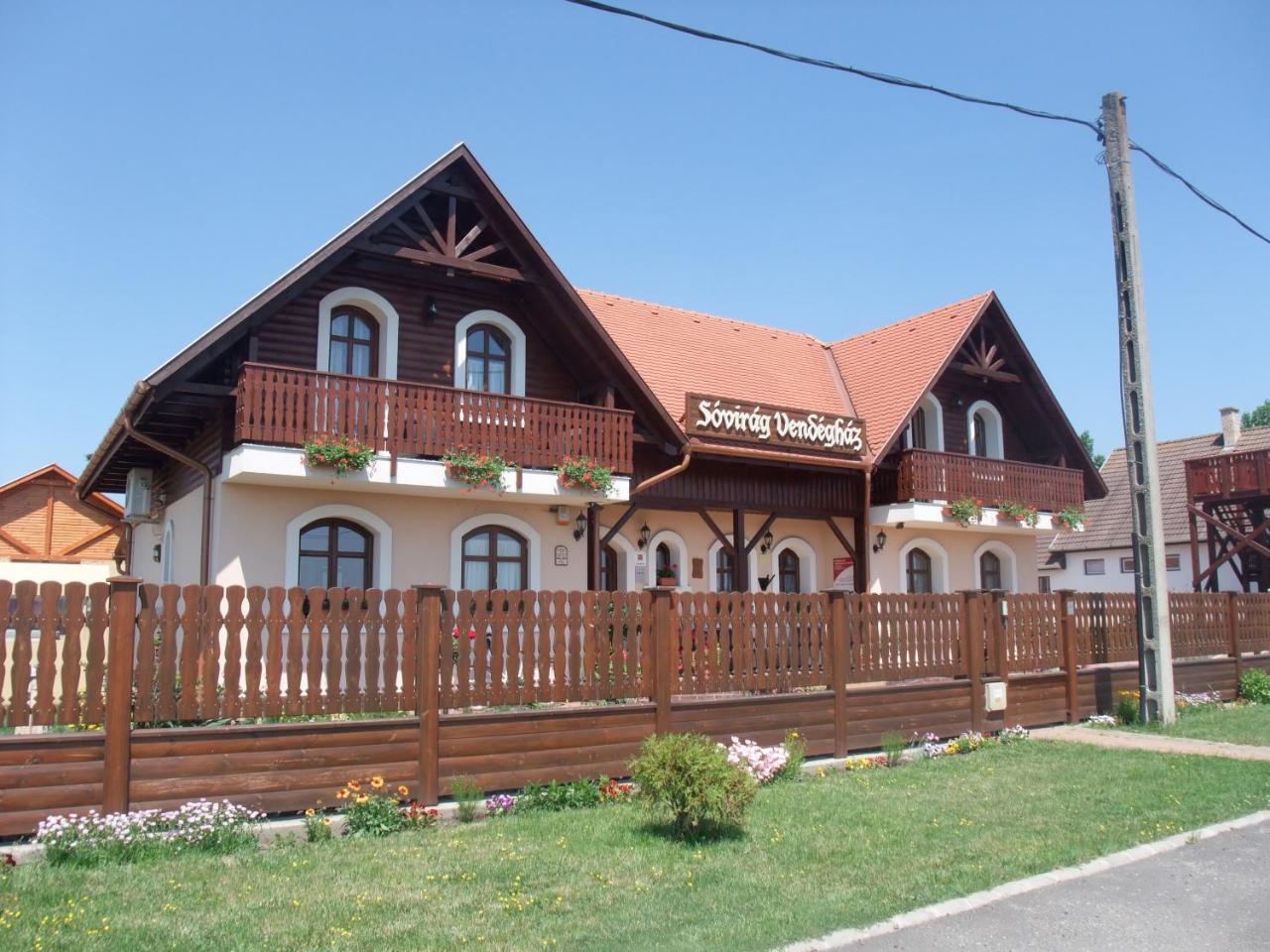 Sovirag Vendeghaz Hotel Hortobagy Bagian luar foto