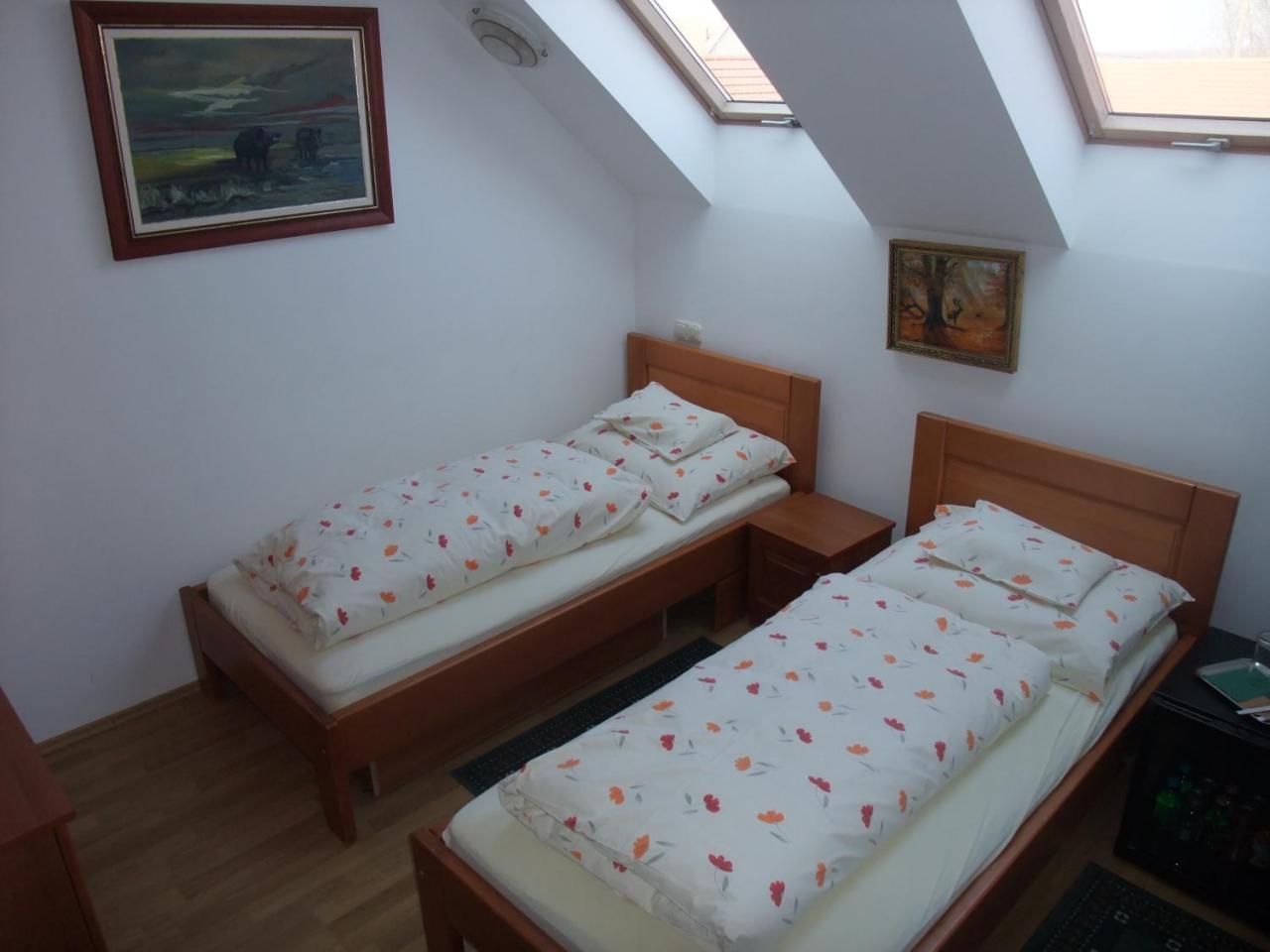 Sovirag Vendeghaz Hotel Hortobagy Bagian luar foto